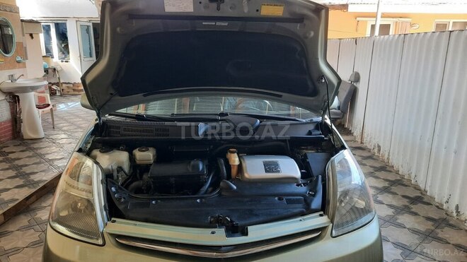 Toyota Prius 2007, 302,000 km - 1.5 l - Salyan