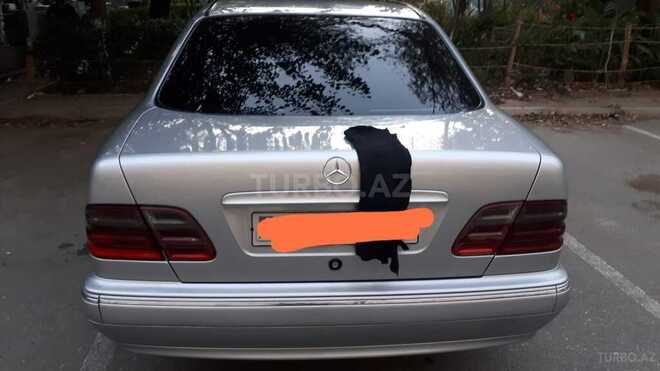 Mercedes E 220 2000, 410,000 km - 2.2 l - Bakı