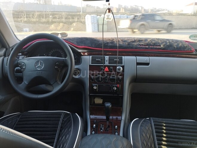 Mercedes E 220 2000, 410,000 km - 2.2 l - Bakı