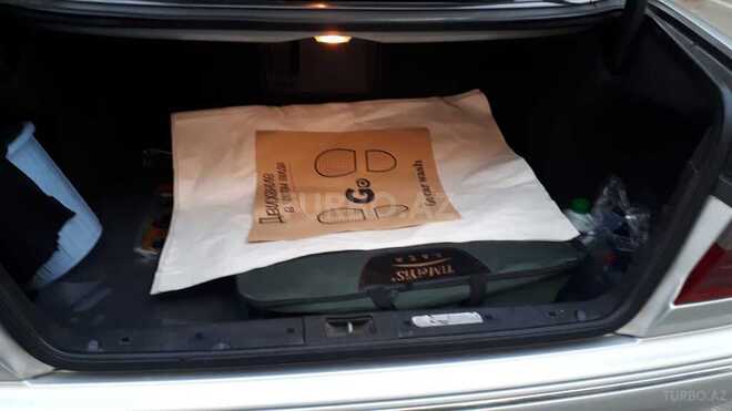 Mercedes E 220 2000, 410,000 km - 2.2 l - Bakı