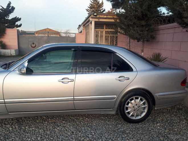 Mercedes E 220 2000, 410,000 km - 2.2 l - Bakı