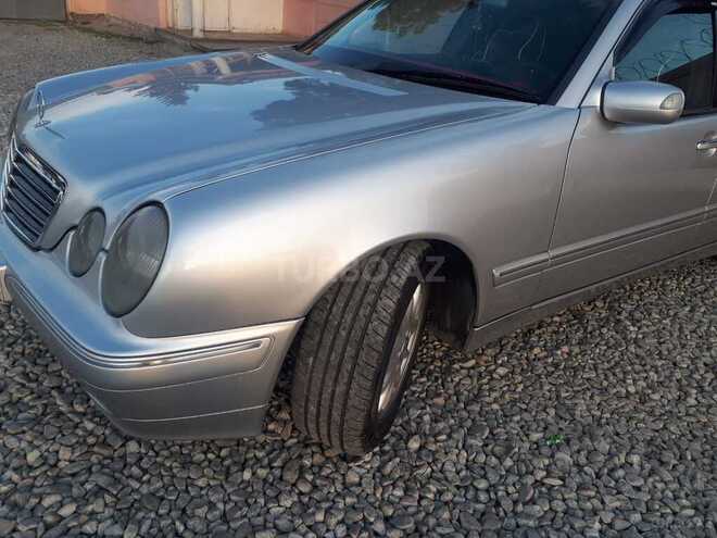 Mercedes E 220 2000, 410,000 km - 2.2 l - Bakı