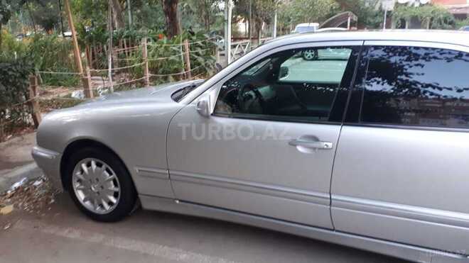 Mercedes E 220 2000, 410,000 km - 2.2 l - Bakı