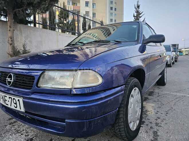 Opel Astra 1996, 430,000 km - 1.6 l - Bakı