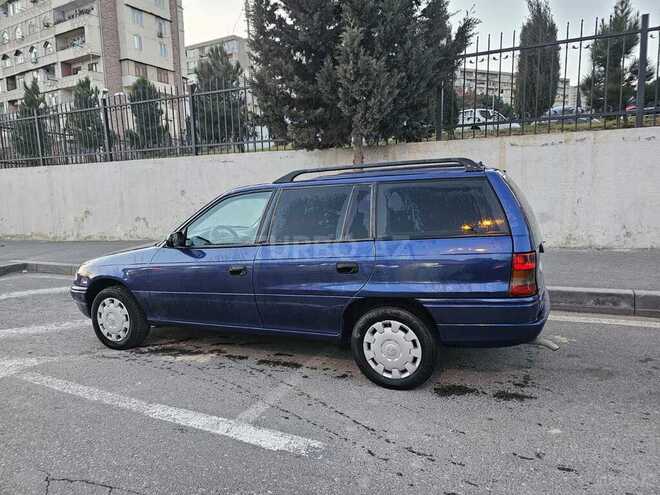 Opel Astra 1996, 430,000 km - 1.6 l - Bakı