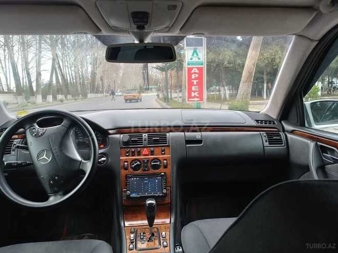 Mercedes E 240 1999, 350,000 km - 2.4 l - Ağdaş