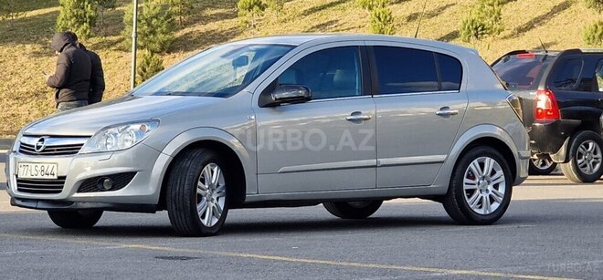 Opel Astra 2009, 191,000 km - 1.3 l - Bakı