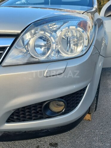 Opel Astra 2009, 191,000 km - 1.3 l - Bakı