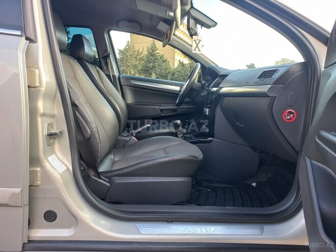 Opel Astra 2009, 191,000 km - 1.3 l - Bakı