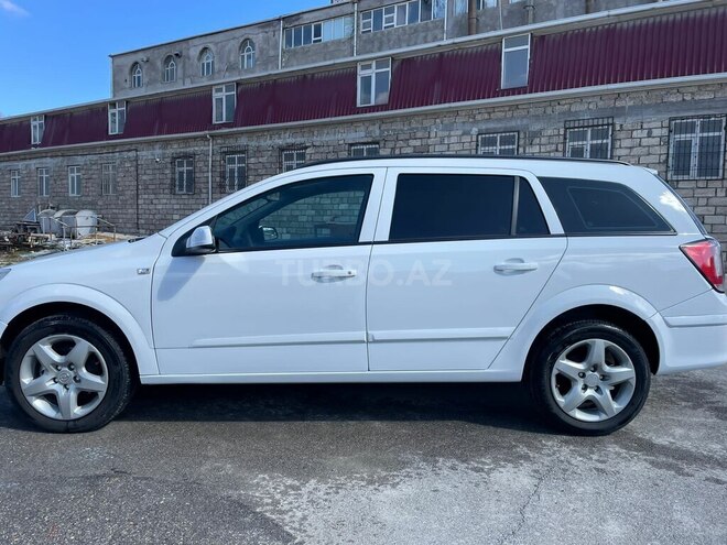 Opel Astra 2009, 198,000 km - 1.3 l - Bakı