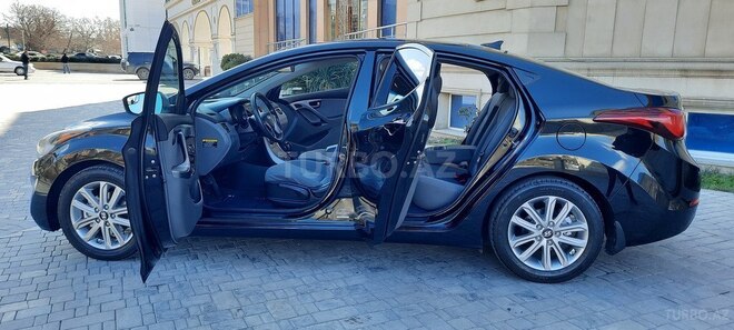 Hyundai Elantra 2015, 125,000 km - 1.8 л - Bakı