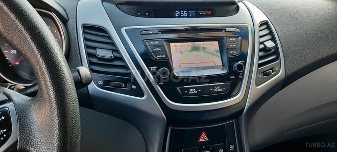 Hyundai Elantra 2015, 125,000 km - 1.8 л - Bakı