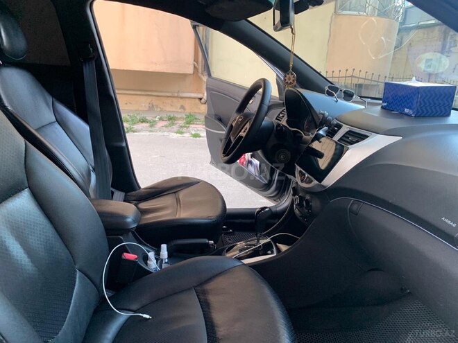 Hyundai Accent 2012, 242,000 km - 1.6 l - Bakı
