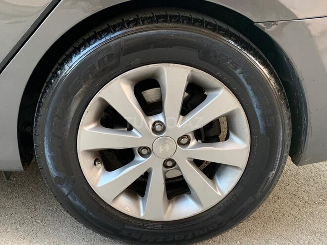 Hyundai Accent 2012, 242,000 km - 1.6 l - Bakı