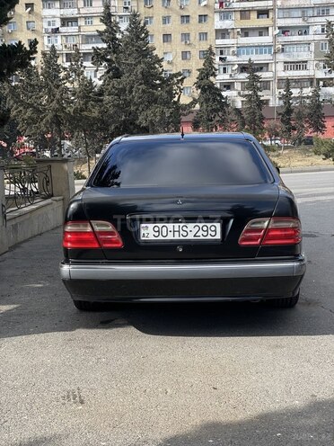 Mercedes E 240 2000, 413,000 km - 2.4 л - Bakı