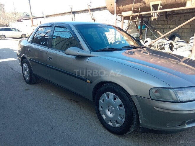 Opel Vectra 1996, 230,000 km - 2.0 l - Bakı