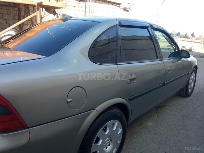 Opel Vectra 1996, 230,000 km - 2.0 l - Bakı