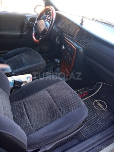Opel Vectra 1996, 230,000 km - 2.0 l - Bakı