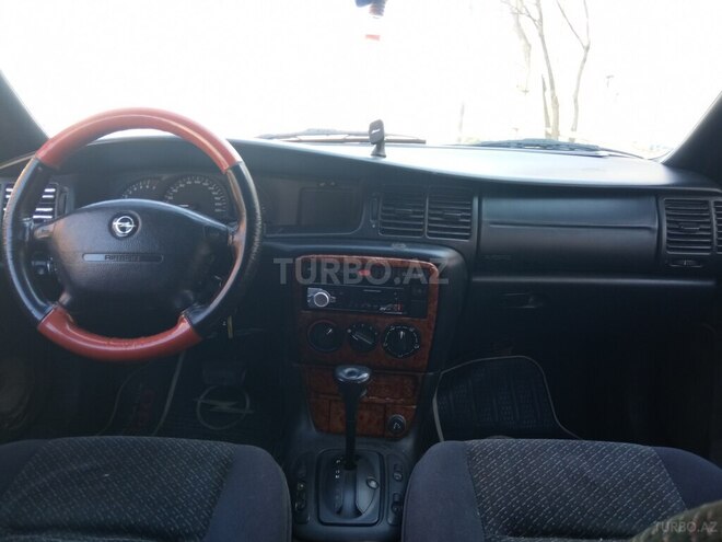 Opel Vectra 1996, 230,000 km - 2.0 l - Bakı