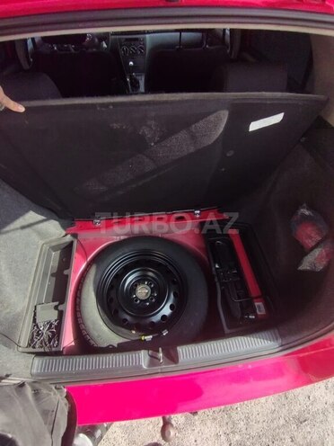 Toyota Corolla 2005, 29,500 km - 1.4 л - Bakı