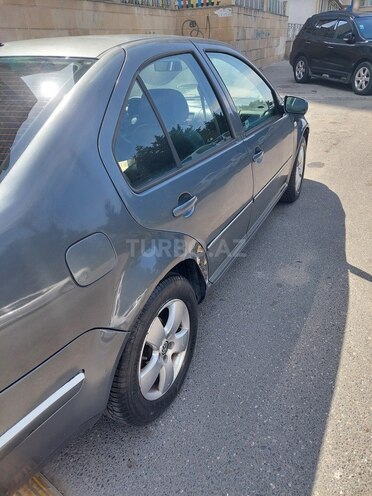 Volkswagen Jetta 2004, 268,000 km - 2.0 л - Bakı