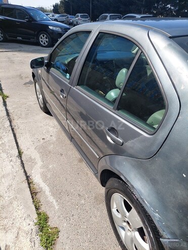 Volkswagen Jetta 2004, 268,000 km - 2.0 л - Bakı