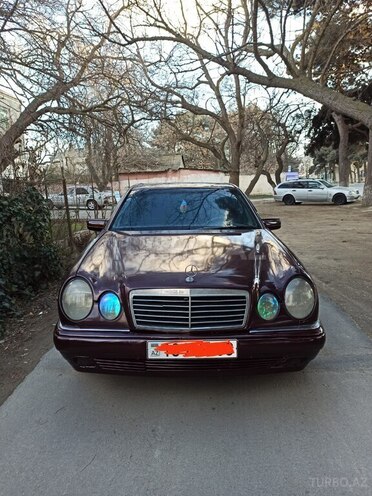 Mercedes E 230 1996, 358,500 km - 2.3 l - Bakı