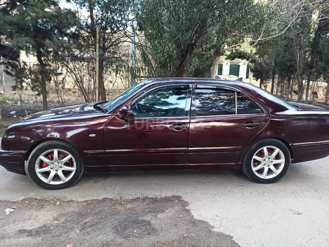 Mercedes E 230 1996, 358,500 km - 2.3 l - Bakı