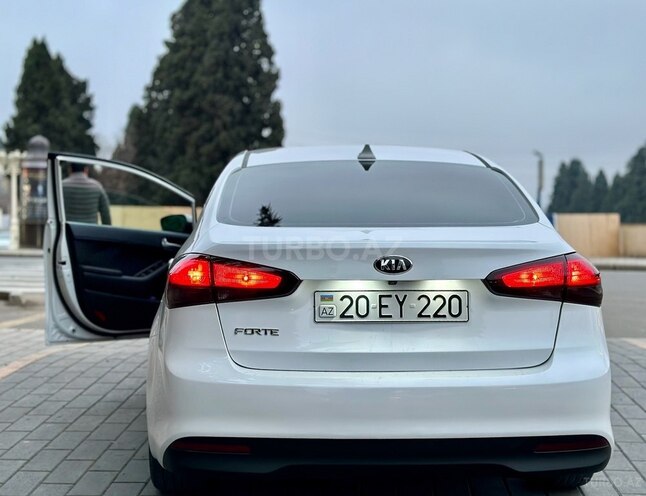Kia Cerato 2018, 209,215 km - 2.0 l - Gəncə