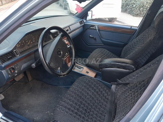 Mercedes E 250 1990, 855,555 km - 2.5 l - Bakı