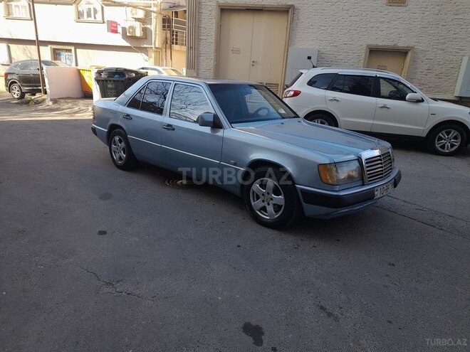 Mercedes E 250 1990, 855,555 km - 2.5 l - Bakı