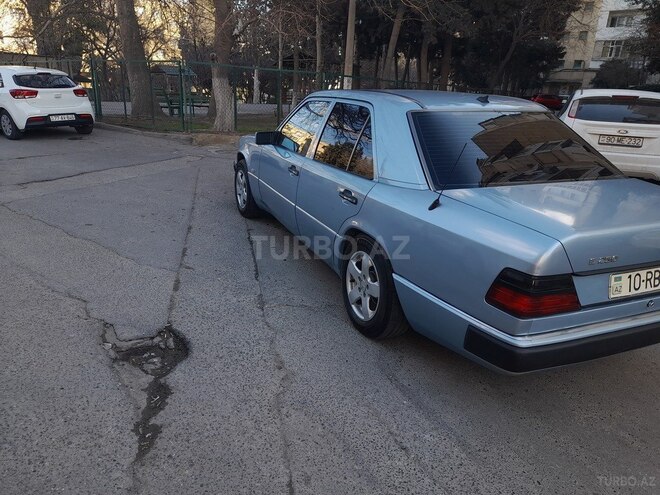 Mercedes E 250 1990, 855,555 km - 2.5 l - Bakı