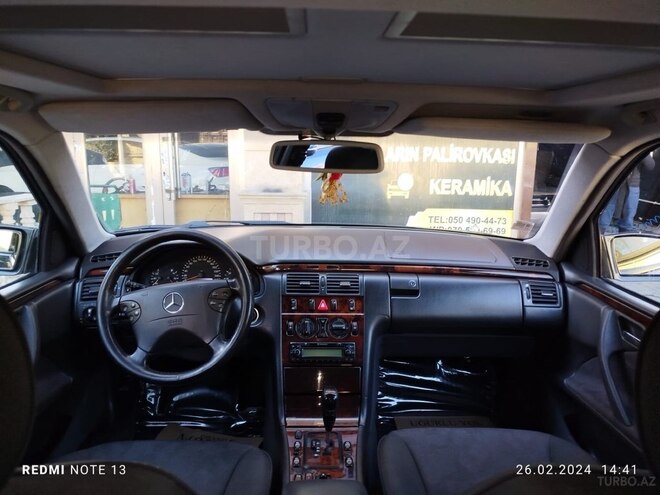 Mercedes E 240 2000, 240,000 km - 2.4 л - Bakı