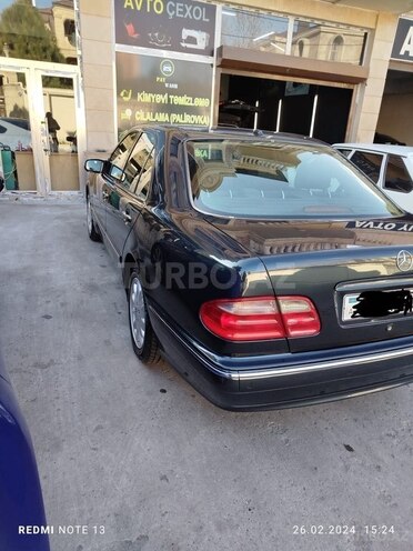 Mercedes E 240 2000, 240,000 km - 2.4 л - Bakı