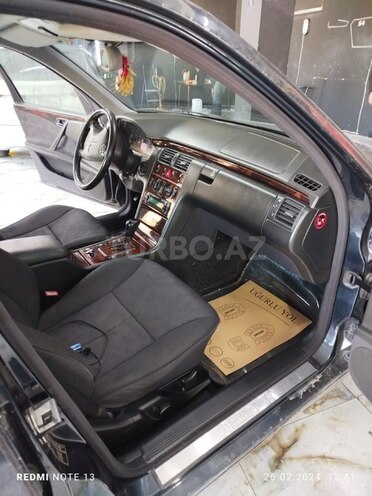 Mercedes E 240 2000, 240,000 km - 2.4 л - Bakı