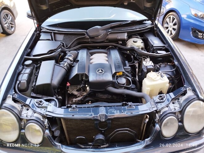 Mercedes E 240 2000, 240,000 km - 2.4 л - Bakı