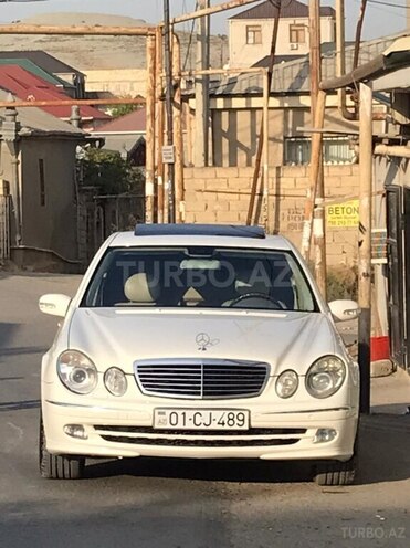Mercedes E 240 2004, 267,200 km - 2.6 l - Bakı