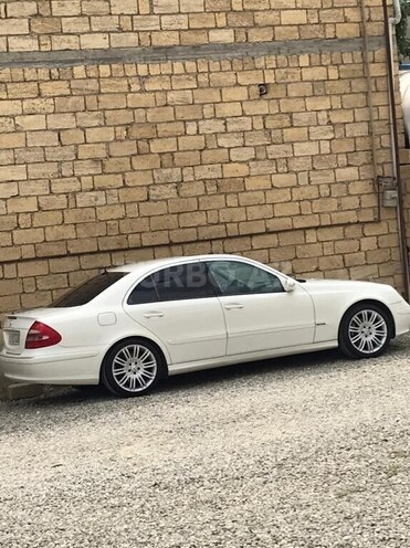 Mercedes E 240 2004, 267,200 km - 2.6 l - Bakı