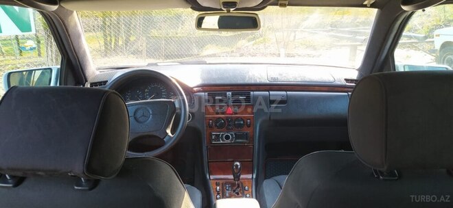 Mercedes E 240 1999, 155,100 km - 2.4 л - Lənkəran