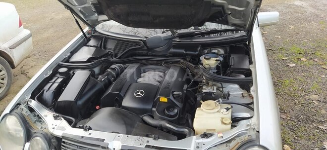 Mercedes E 240 1999, 155,100 km - 2.4 л - Lənkəran