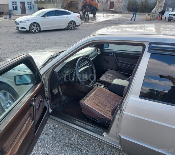Mercedes 190 1990, 270,579 km - 2.0 л - Bərdə