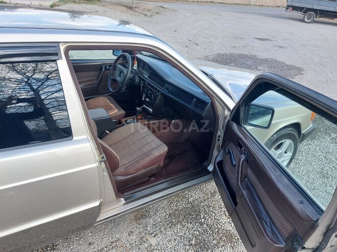 Mercedes 190 1990, 270,579 km - 2.0 л - Bərdə