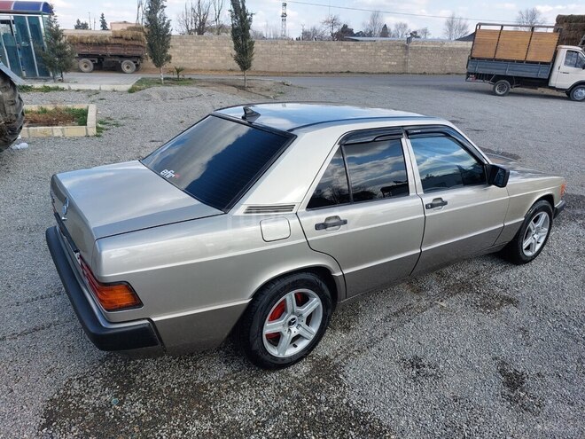 Mercedes 190 1990, 270,579 km - 2.0 л - Bərdə