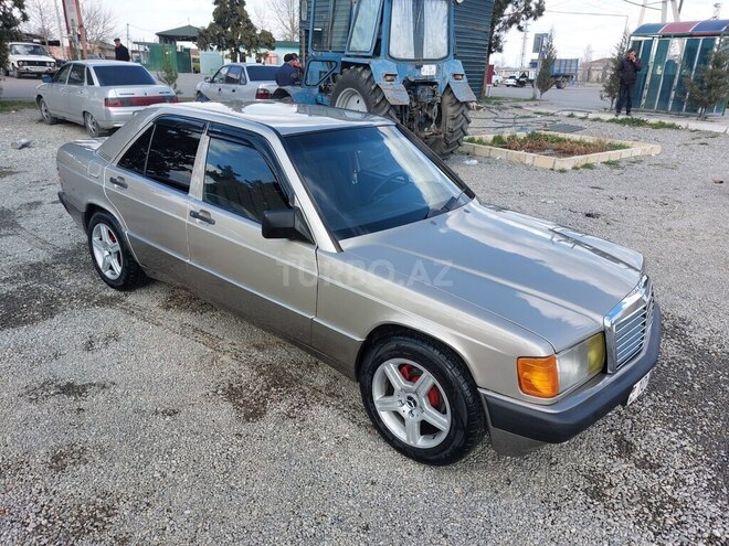 Mercedes 190 1990, 270,579 km - 2.0 л - Bərdə