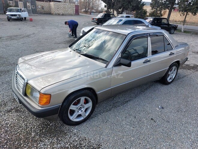 Mercedes 190 1990, 270,579 km - 2.0 л - Bərdə