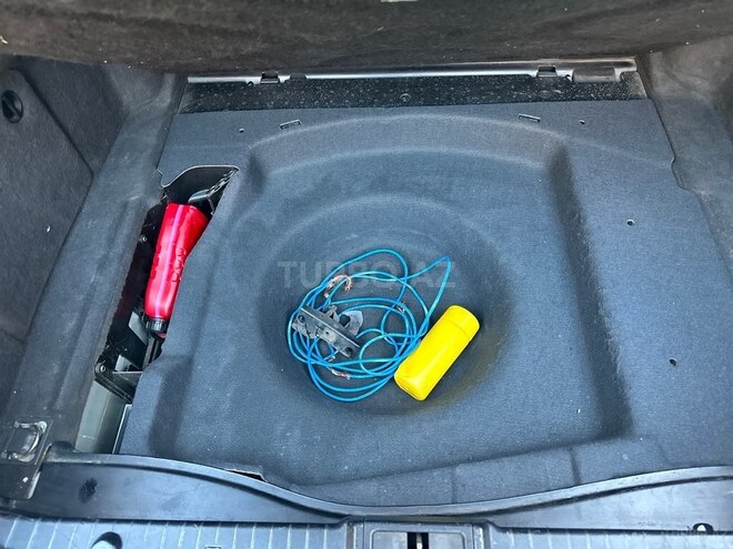 Mercedes E 240 2003, 293,121 km - 2.4 l - Bakı