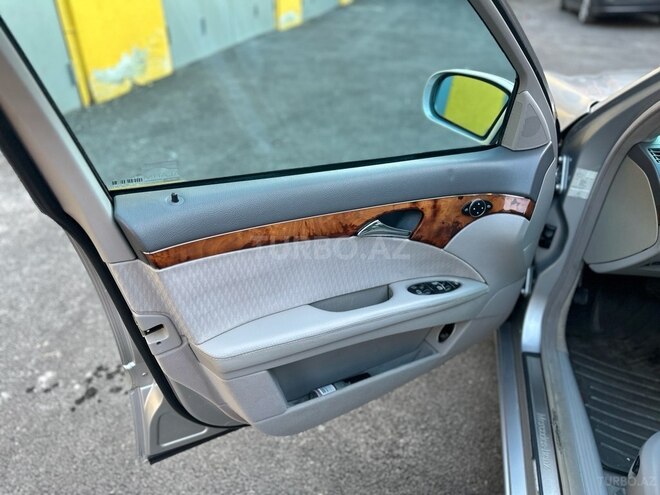 Mercedes E 240 2003, 293,121 km - 2.4 l - Bakı