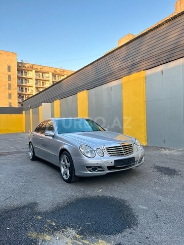Mercedes E 240 2003, 293,121 km - 2.4 l - Bakı