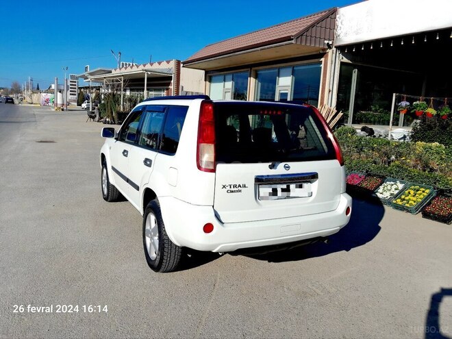 Nissan X-Trail 2011, 190,000 km - 2.5 l - Bakı