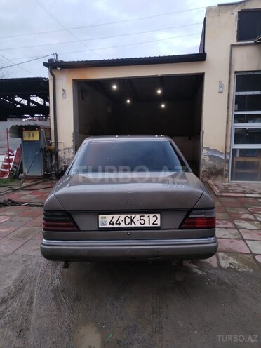 Mercedes E 200 1990, 444,444 km - 2.0 l - Masallı